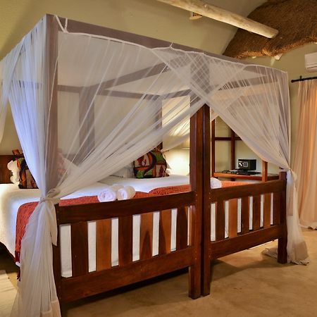 Bayete Guest Lodge Air Terjun Victoria Bagian luar foto