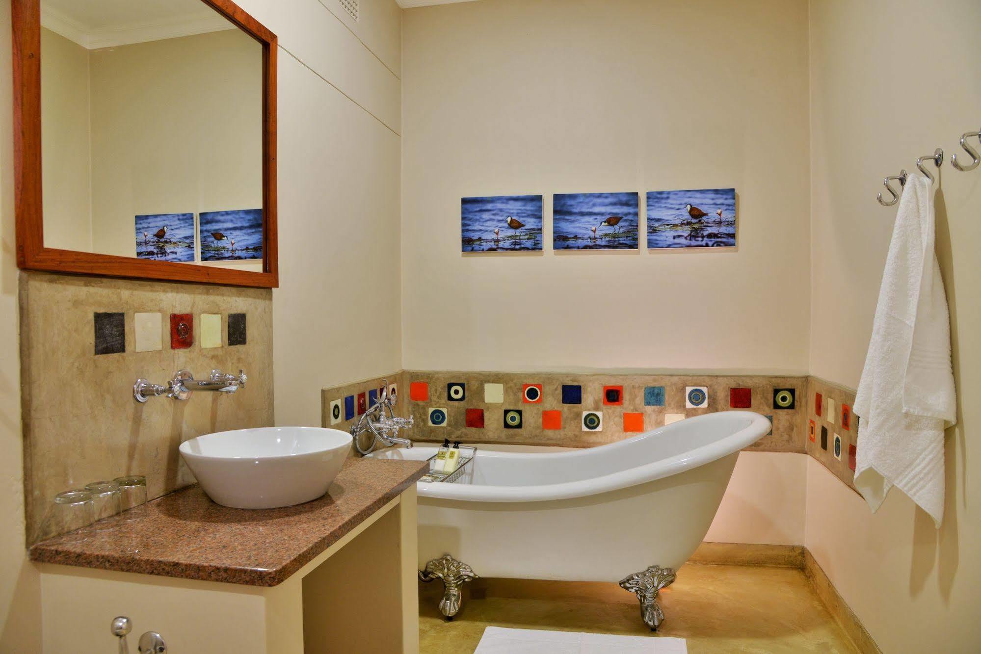 Bayete Guest Lodge Air Terjun Victoria Bagian luar foto