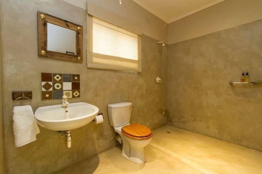 Bayete Guest Lodge Air Terjun Victoria Bagian luar foto