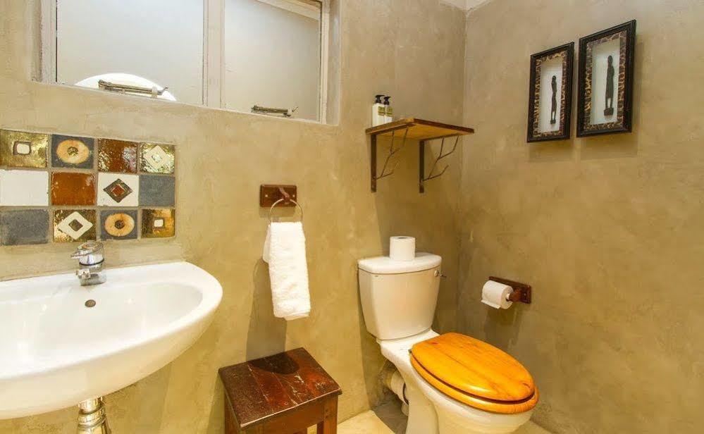 Bayete Guest Lodge Air Terjun Victoria Bagian luar foto