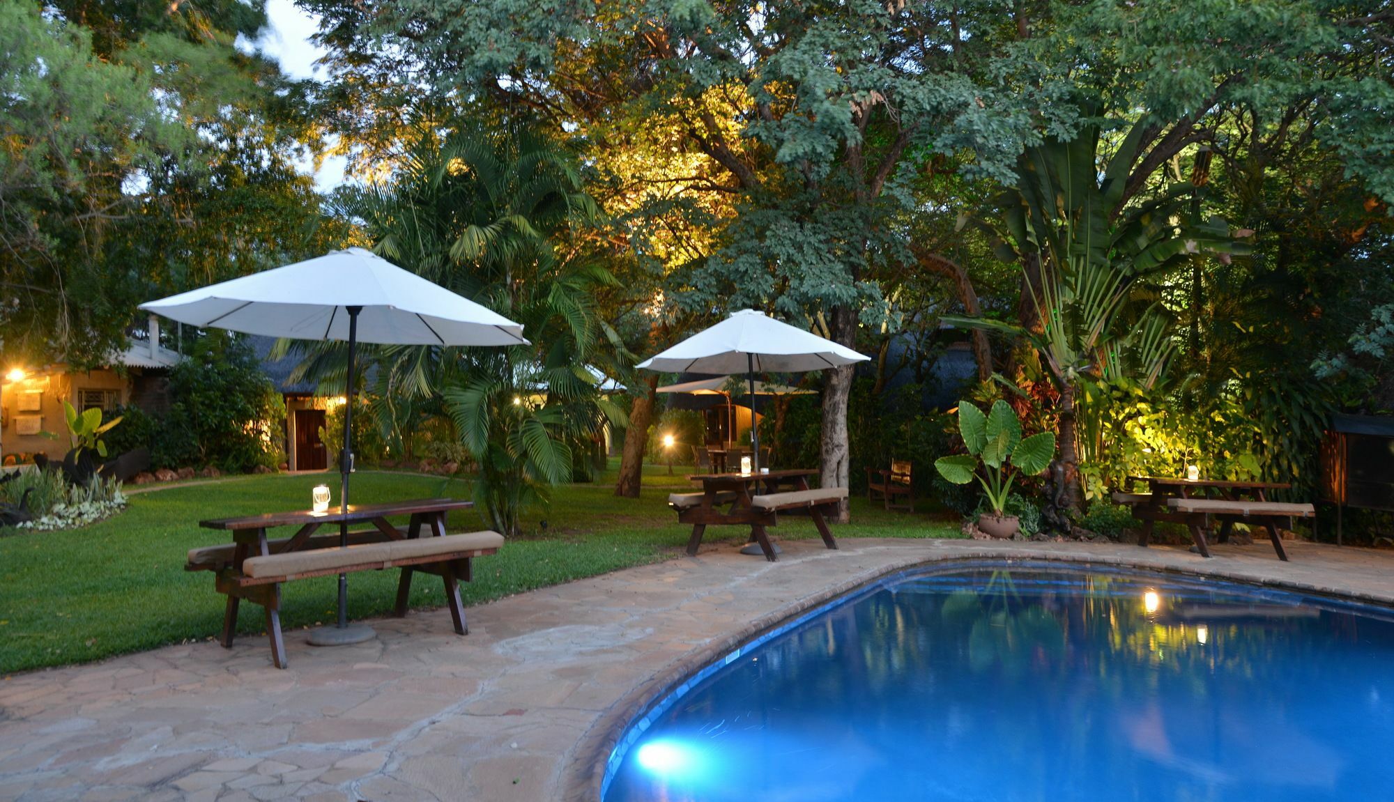 Bayete Guest Lodge Air Terjun Victoria Bagian luar foto